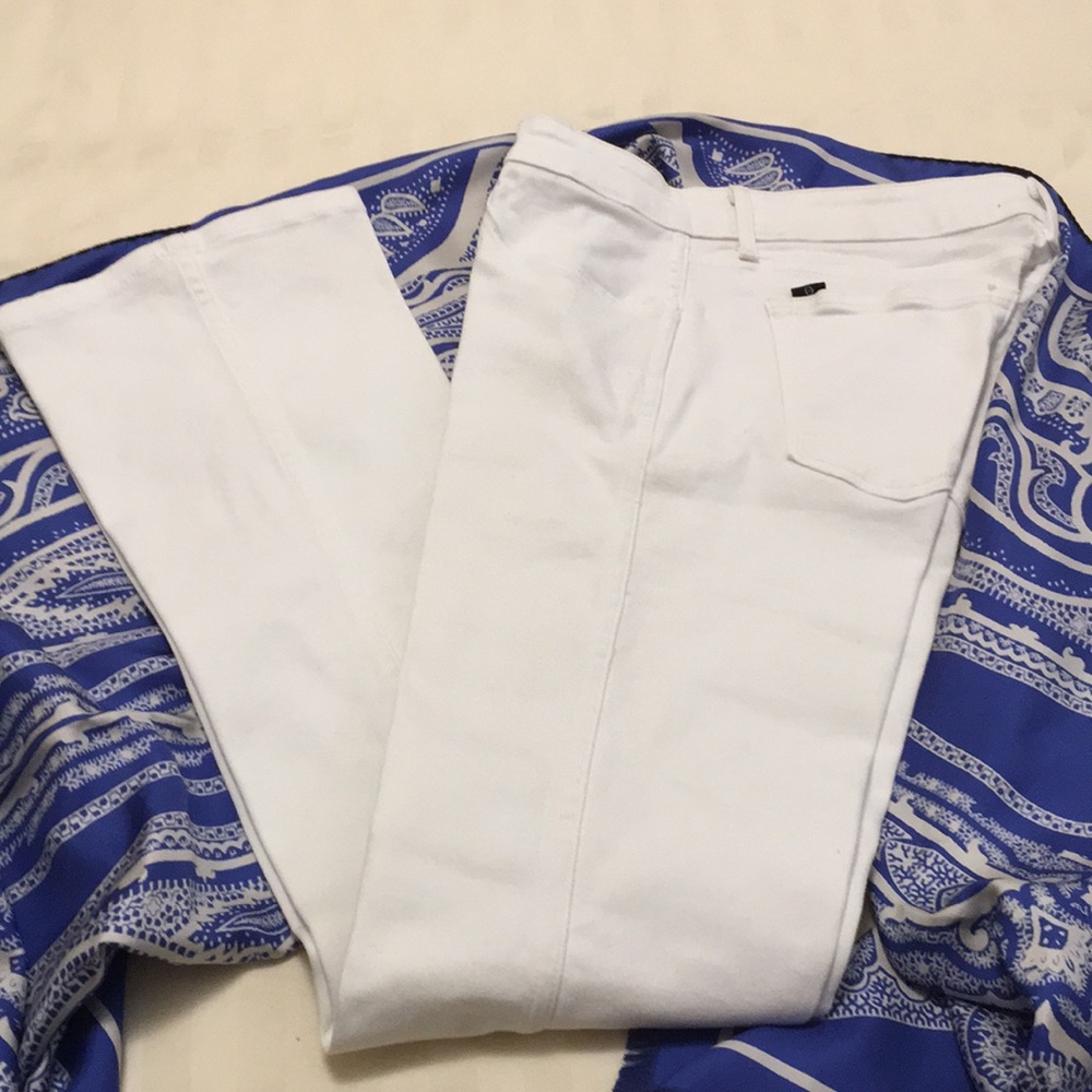 SALE🎈Summer Strom Flair Jeans